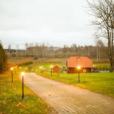 Kundzini Hotell Bīriņi Eksteriør bilde