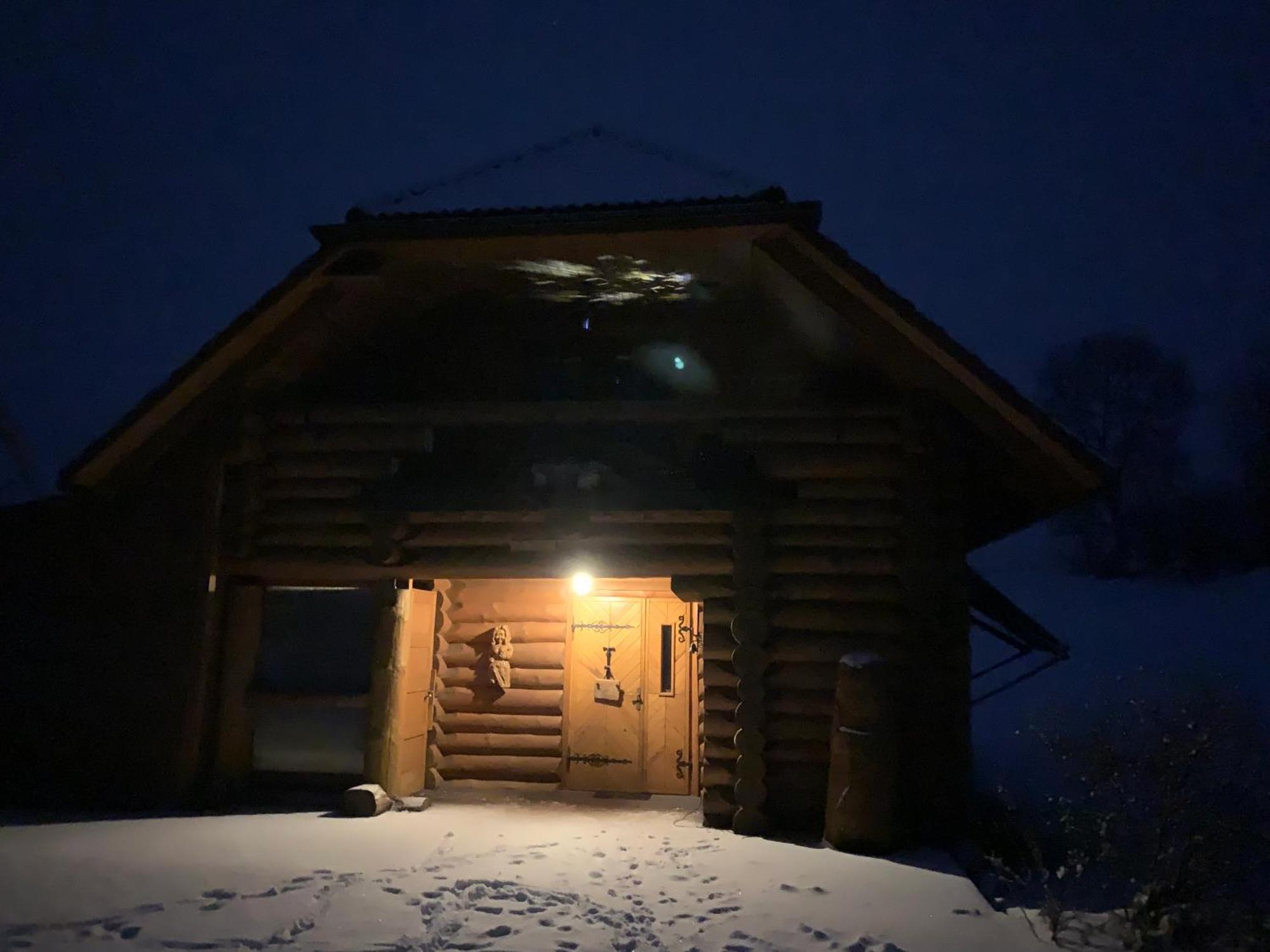 Kundzini Hotell Bīriņi Eksteriør bilde