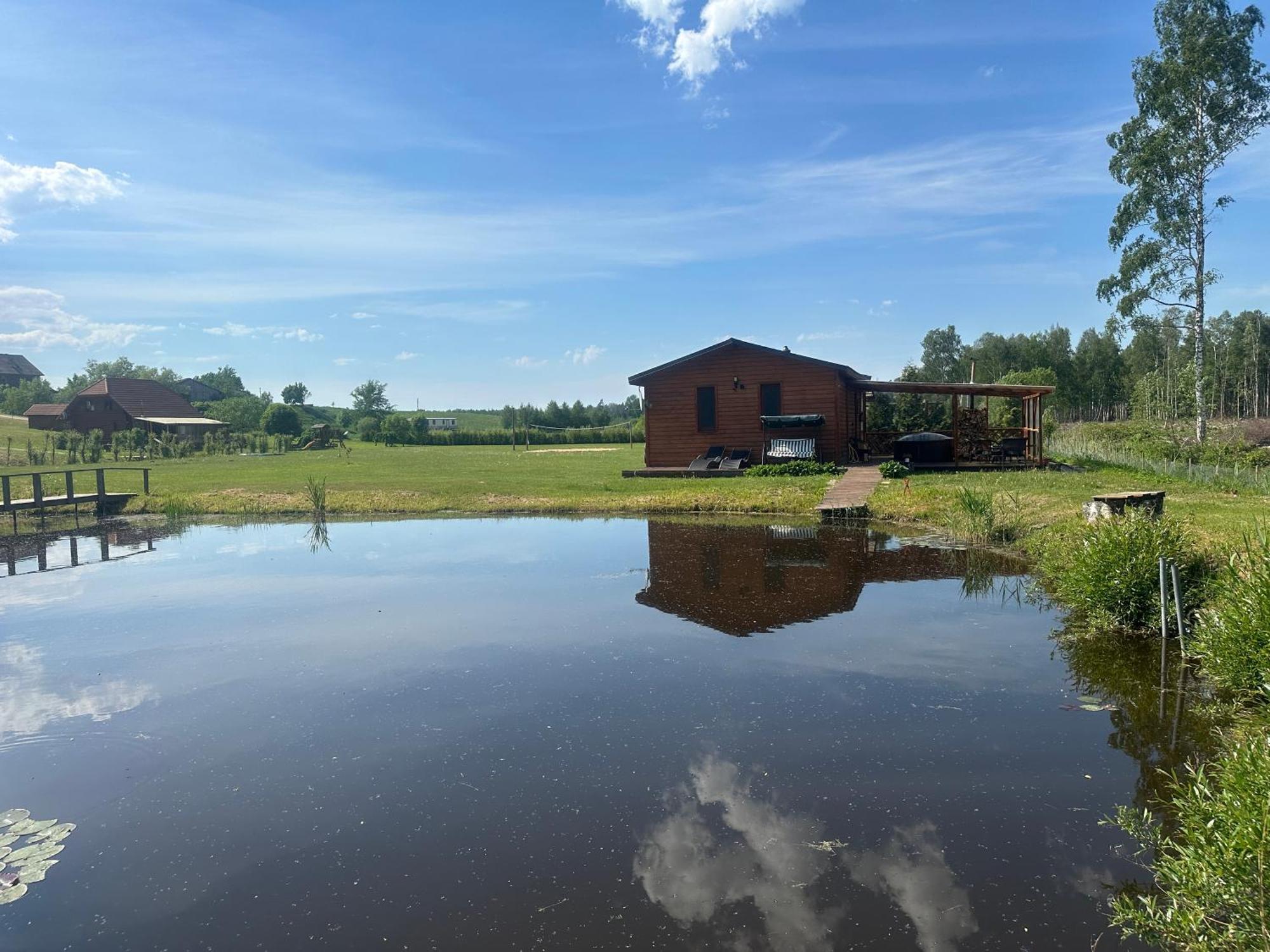 Kundzini Hotell Bīriņi Eksteriør bilde