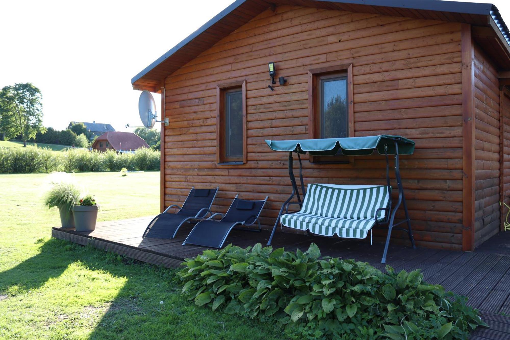 Kundzini Hotell Bīriņi Eksteriør bilde